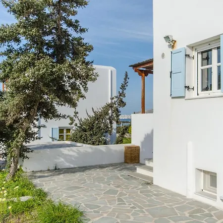 Villa White Cedar *